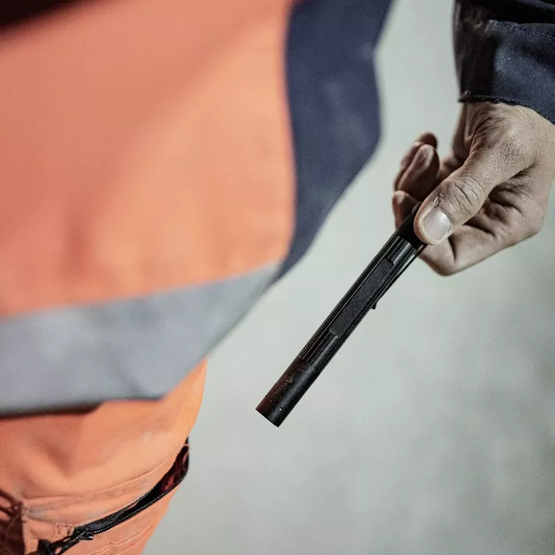 Ledlenser P4R melna pildspalvas kabatas lukturītis LED