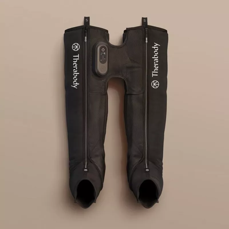 Pneimatiskie atjaunošanās zābaki Therabody RecoveryAir JetBoots Prime S — secīgas kompresijas sistēma, baterija, 180 min darbības laiks, melna, 2,51 kg