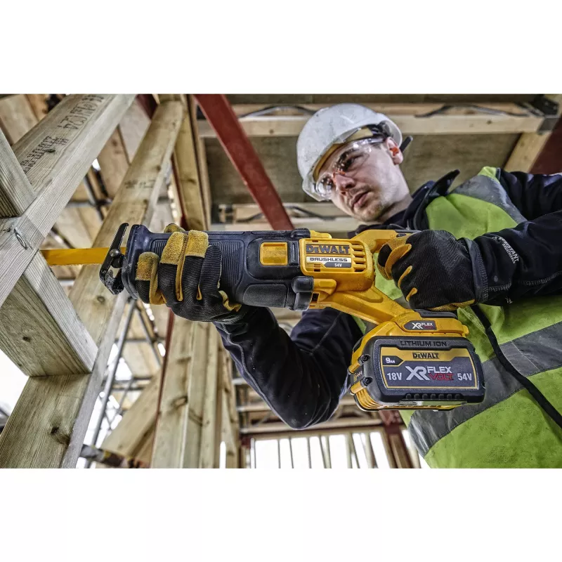 DEWALT DCS389NT virzuļzāģis FlexVolt 54V TSTAK melns, dzeltens