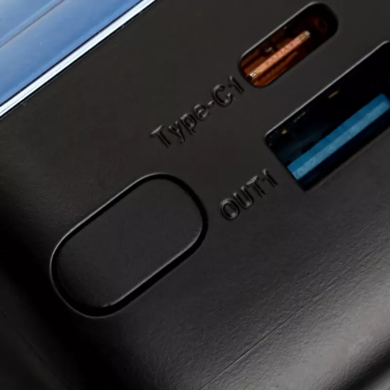 Rivacase VA1080 ārējais akumulators 30000 mAh