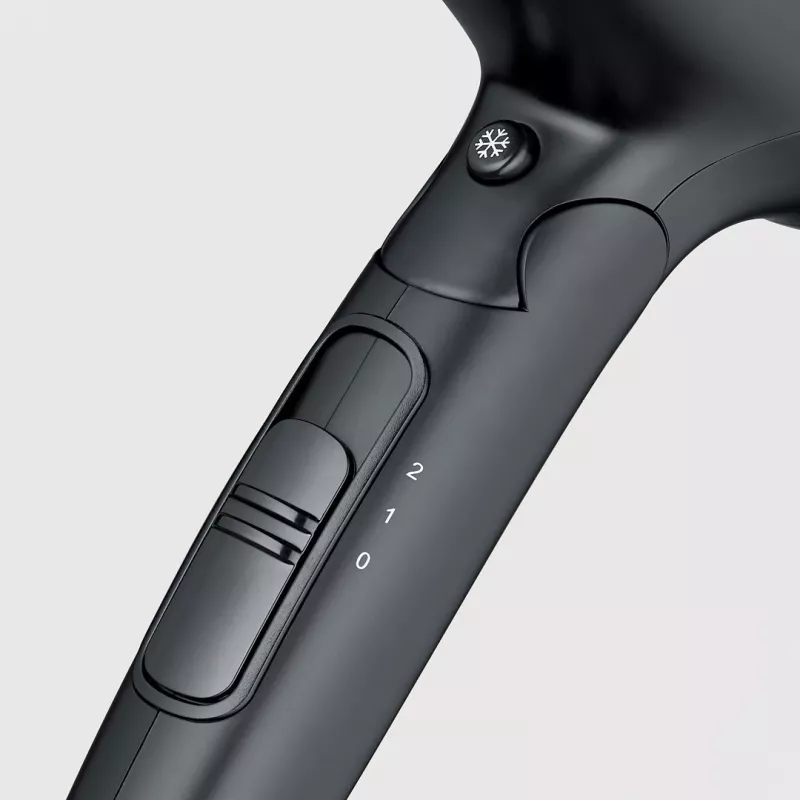 Matu žāvētājs SEVERIN HT 0159 — 1600 W, divējāds spriegums 110/220–240 V, 2 ātrumi, vēsā gaisa padeve, 1,8 m vads, melns