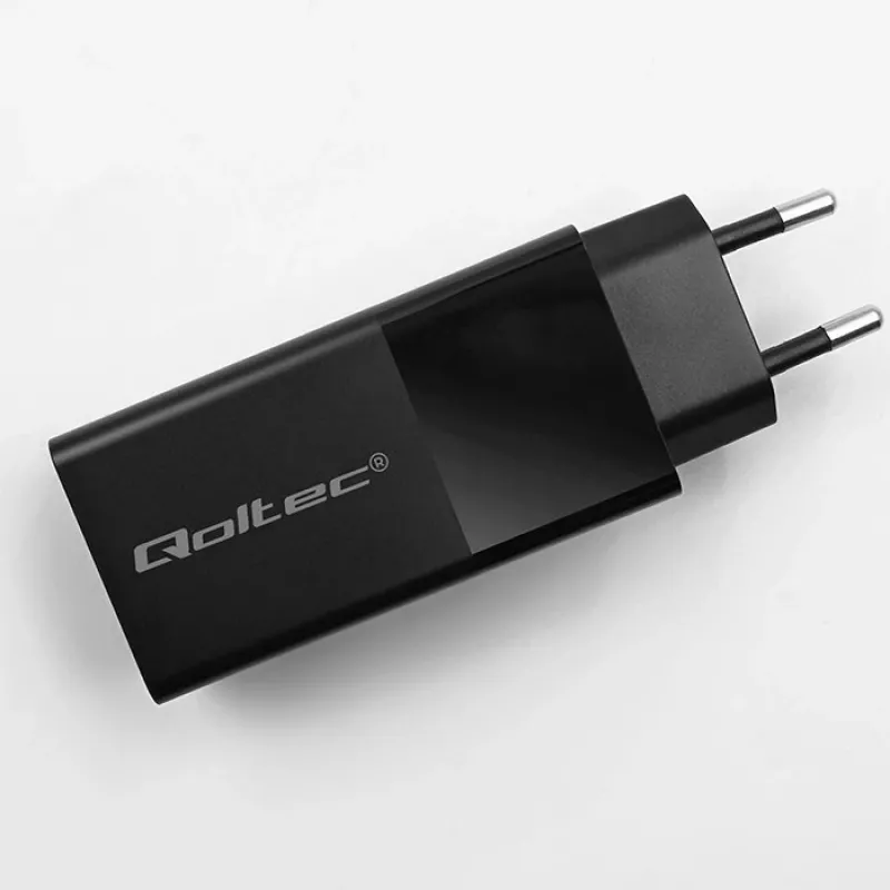 Qoltec 52382 GaN POWER PRO lādētājs | 1xUSB Type-C | 1xUSB A | 100W | 5-20V | 1.5-5A | PD | Melns