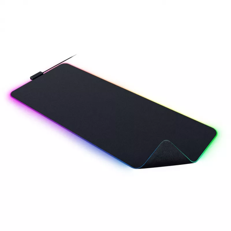 Spēļu peles paliktnis Razer Strider Chroma – poliestera virsma, 370×900 mm, melna, daudzkrāsu fona apgaismojums