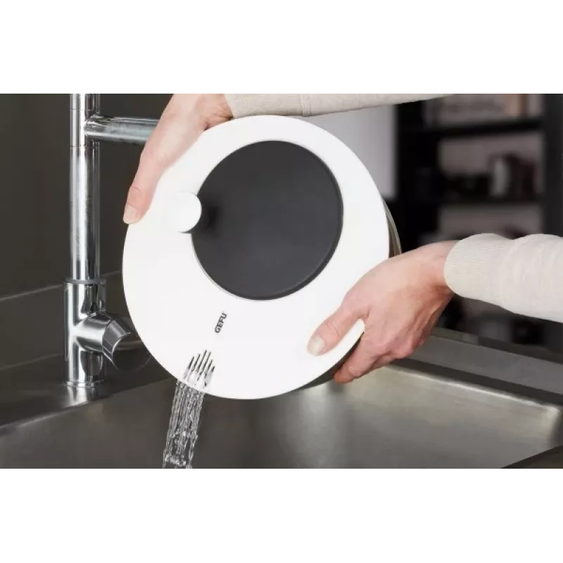 Salātu centrifūga GEFU Rotare kloķa rokturis, ietilpība 3 L, plastmasas korpuss, melna/balta, mazgājama trauku mašīnā