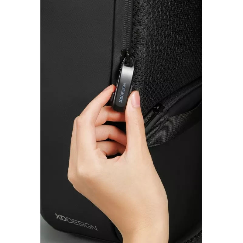 XD Design ANTI-THEFT Mugursoma Bobby Edge Melna P/N: P706.2501