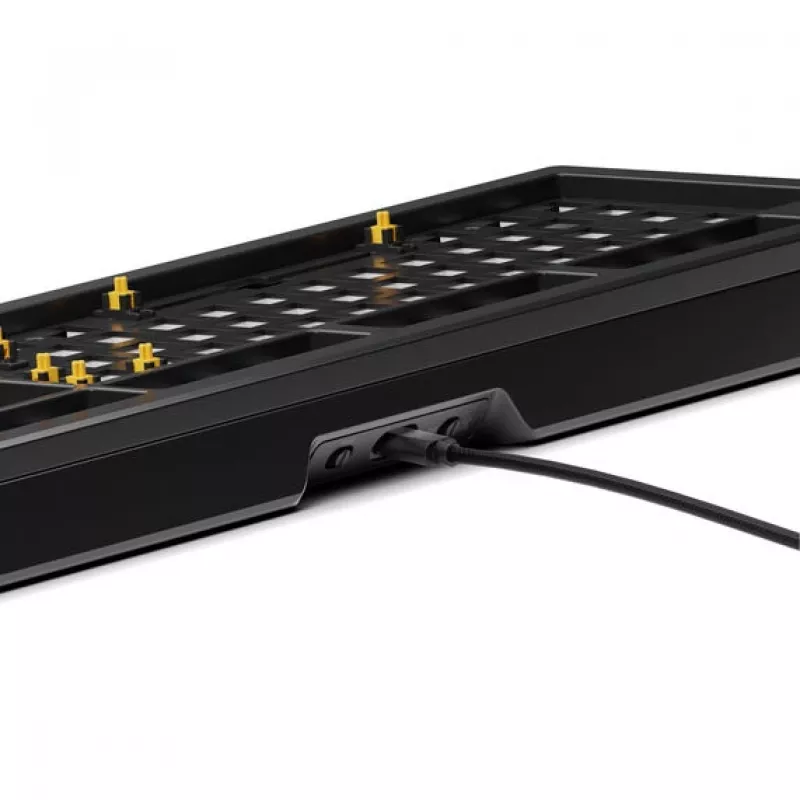 Mehāniskā tastatūra GLORIOUS GMMK 3 PRO Barebones — pilna izmēra (100%), vadu USB, RGB, melna