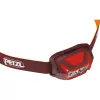 Galvas lukturītis Petzl Actik Core — LED, 100 lm, iebūvēts 1250 mAh USB uzlādējams akumulators, IPX4, sarkans