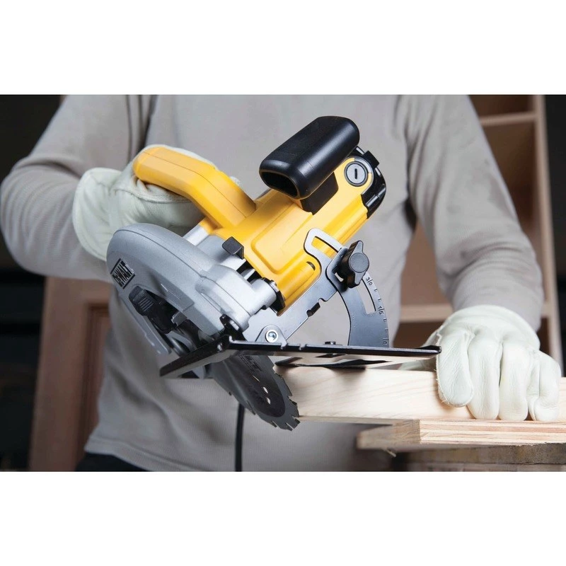 DeWALT DWE560 Pārnēsājamais ripzāģis 18,4 cm 5500 apgr./min 1350 W