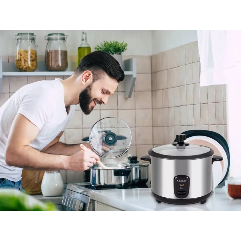 Beper P101VAP001 vertikālais apģērbu tvaikonis 2200W ar tvaika funkciju