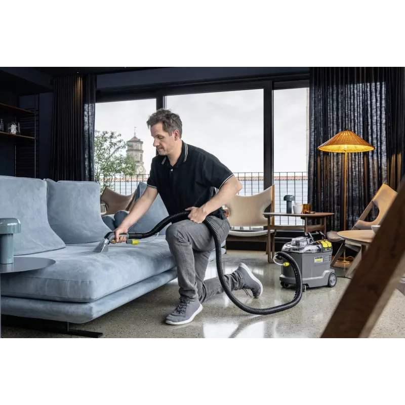 Kärcher Puzzi 8/1 bungas putekļsūcējs Mitrā tīrīšana 1200 W Bez maisiņa 1.100.240.0