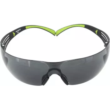 Aizsargbrilles 3M SecureFit 400 — melns rāmis, zaļi tonētas lēcas, UV aizsardzība, pretaizsvīšanas pārklājums