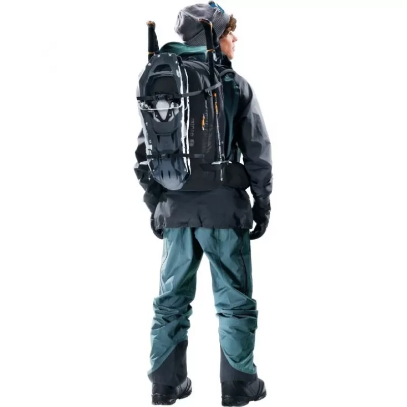 Mugursoma DEUTER Freerider Pro 34+ — tehniska freeride slēpošanas tūrisma mugursoma, 34 L, melna, ķiveres turētājs, gurnu josta