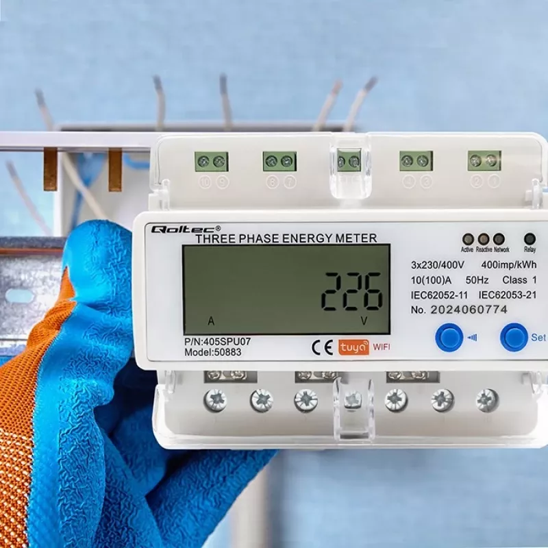 Trīsfāžu elektroenerģijas skaitītājs QOLTEC 50883 Wi‑Fi 400V ar LCD displeju