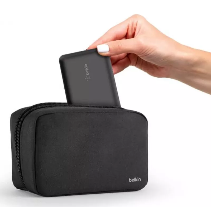 Belkin BoostCharge - Powerbank + AC barošanas bloks - 10000 mAh - PD - 3 izejas porti (24 kontaktu USB-C, 2 x USB)