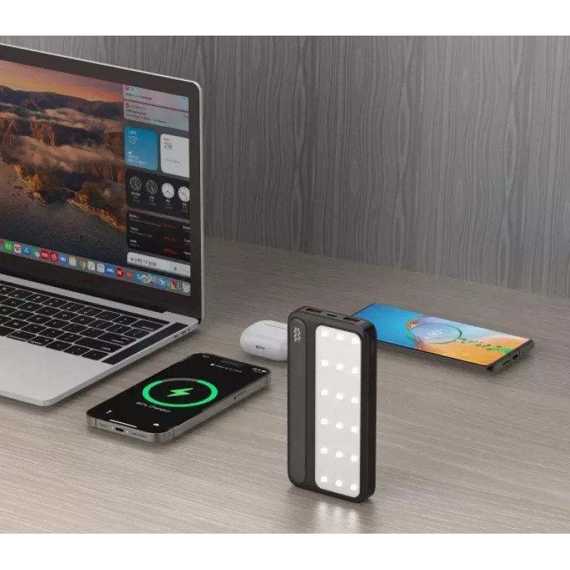 Ārējais akumulators P10 LCDPD 10 000 mAh LAMP