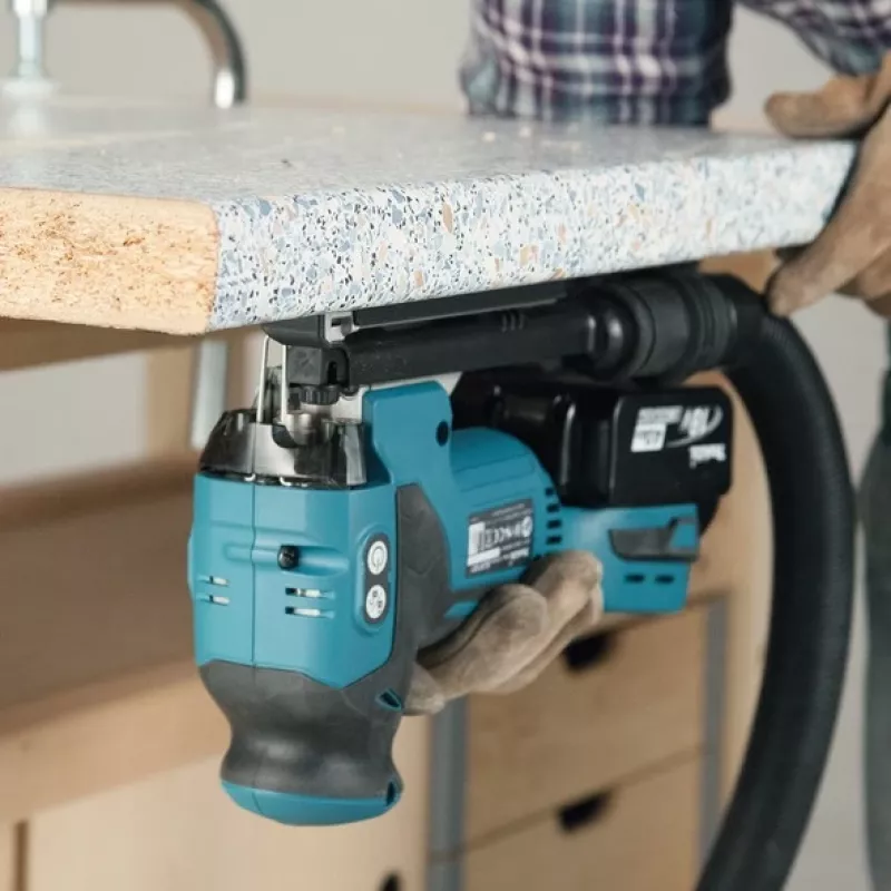 Makita DJV181Z elektriskais finierzāģis 3500 spm 2,6 kg