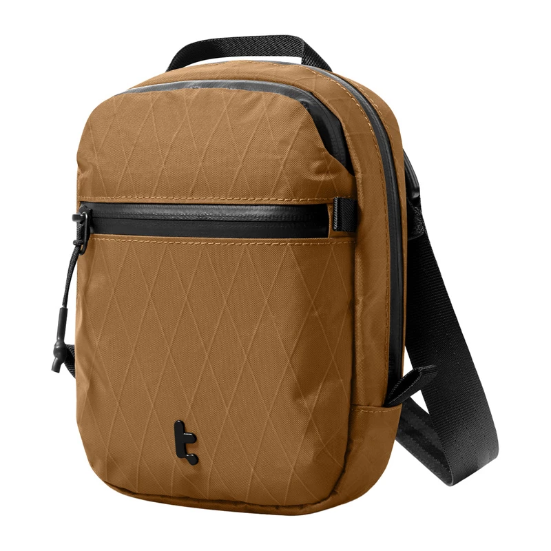 Ceļojumu soma Tomtoc Aviator-T37 ar plecu siksnu, X-Pac audums, brūna