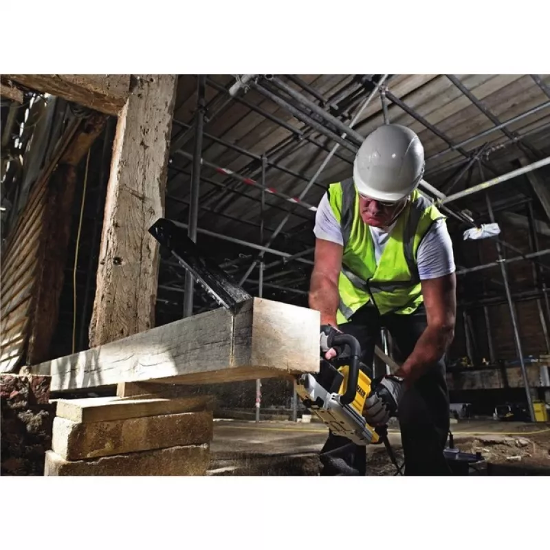 DeWALT DWE397 aligatora zāģis