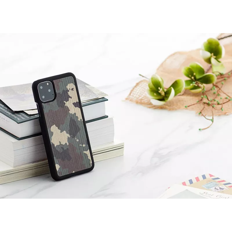 Viedtālruņa maciņš man and wood iPhone 11 Pro Max — maskēšanās melns