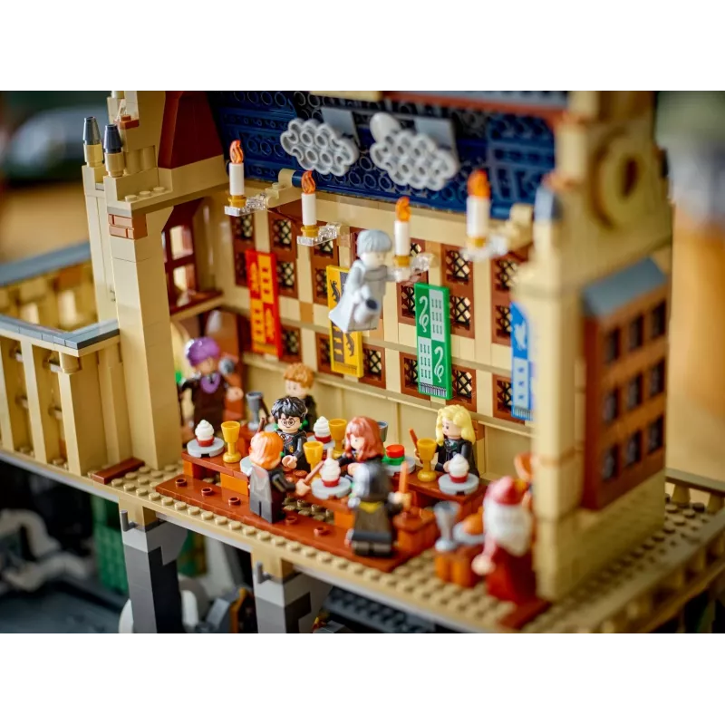 LEGO® Harry Potter™ Cūkkārpas pils: Lielā zāle 76435