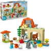 Konstrukciju rotaļlieta LEGO DUPLO Lauku dzīvnieku aprūpes komplekts 10416 — 74 gabali, 2 minifigūras, vecumam no 2 gadiem