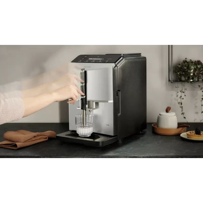 Siemens TF303E01 EQ300 espresso automāts (sudraba; 1300W)