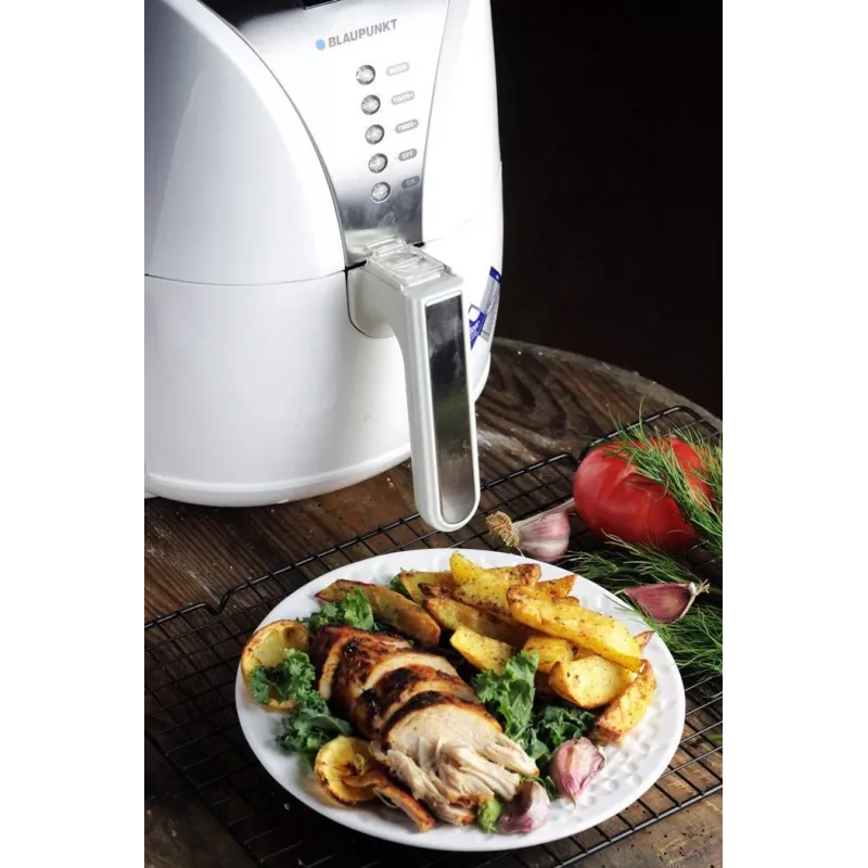 Fritieris BLAUPUNKT AFD601 — 4 L, 1500 W, 150–200°C, LED displejs, skārienvadība