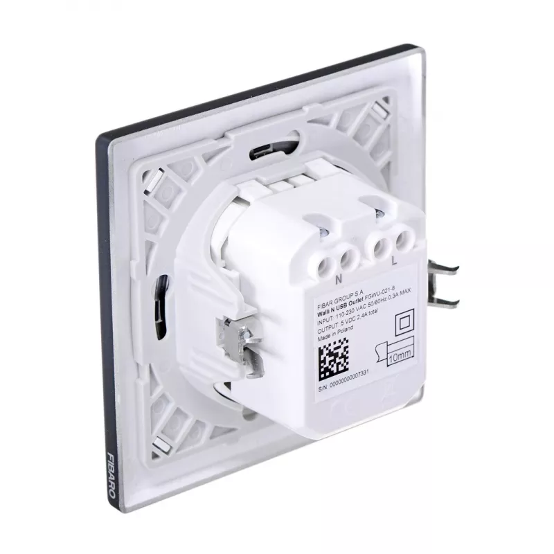 Fibaro FGWU-021-8 sienas rozete 2x USB melna