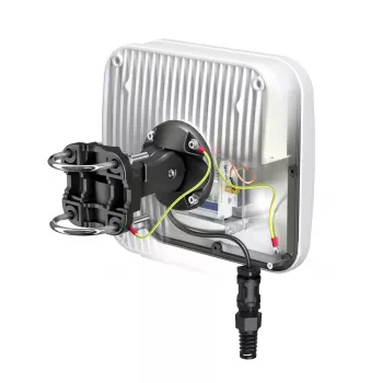 Virziena tīkla antena QuWireless QuMax — virziena PoE/LAN antena 0.694–2.7 GHz, līdz 6 dBi, balta