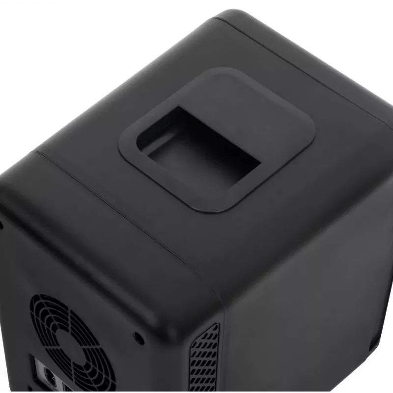 Adler Ad 8084 Mini Ledusskapis 4L Maiņstrāva/līdzstrāva
