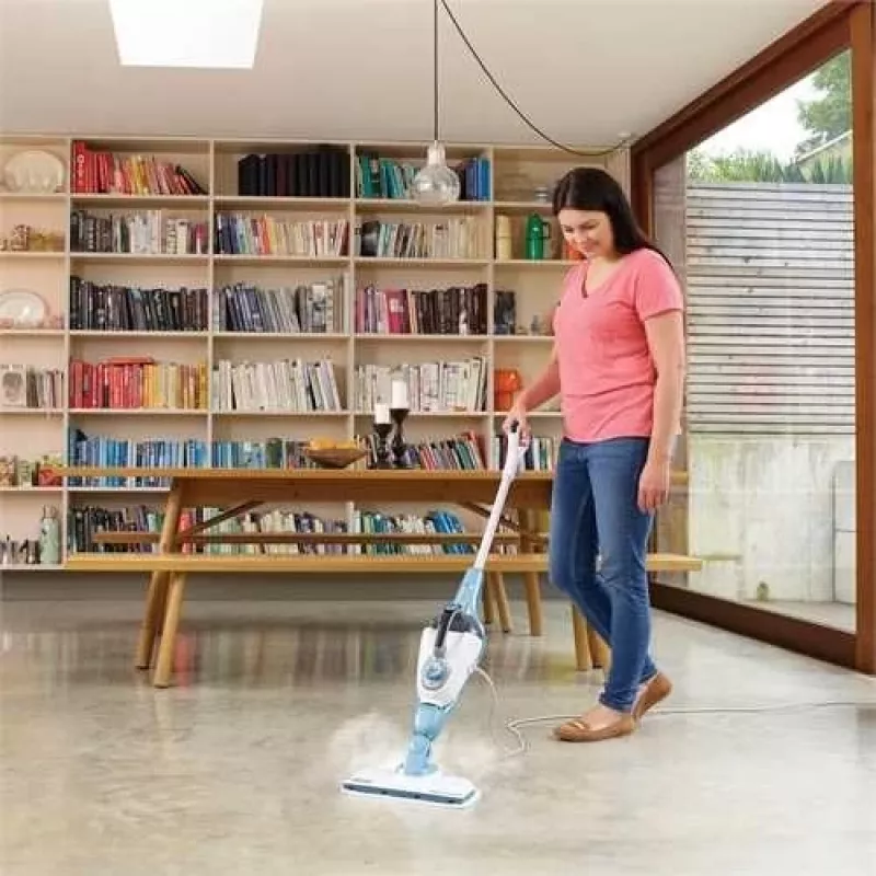 Tvaika mops Melns & Decker FSMH1321-QS — 1300 W, 0,5 L, 20 min darbības laiks, 6 m vads, 5 bar