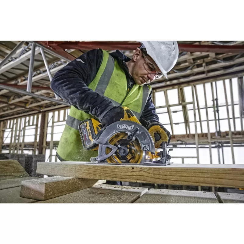 Pārnēsājamais ripzāģis DeWalt DCS578NT — bezvada rokas zāģis, 1 gab.