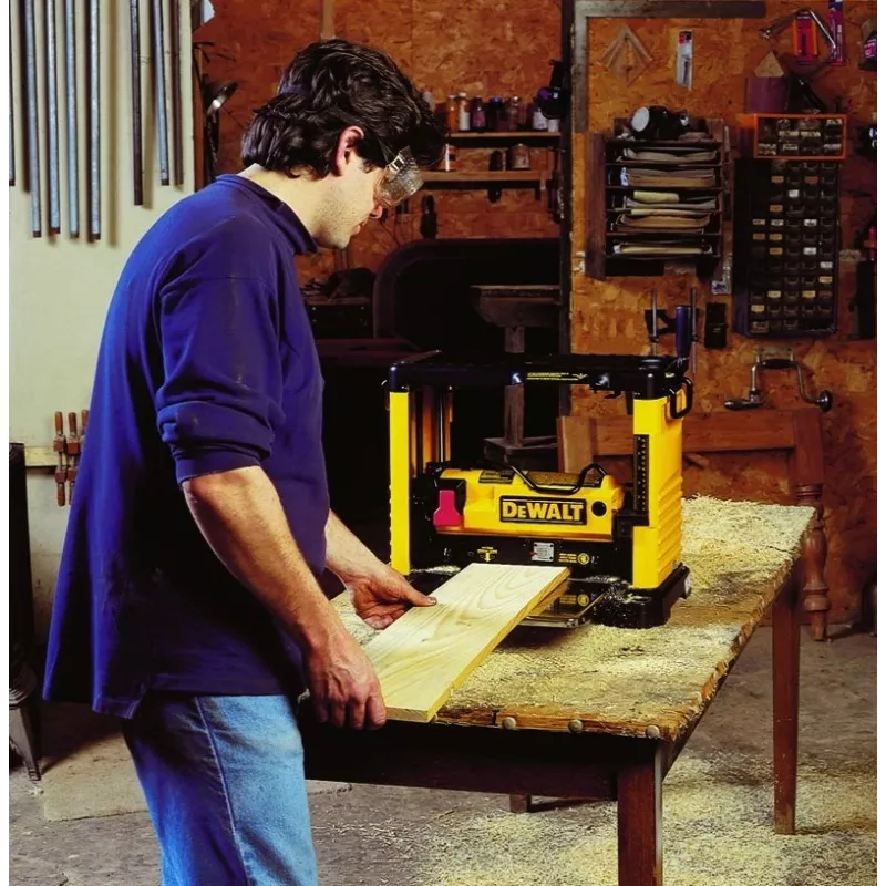 DeWALT DW733 galddzinis/biezuma ēvele 1800 W 10000 RPM