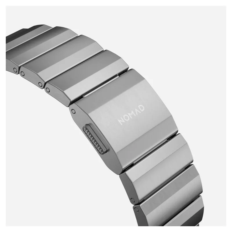 NOMAD Titāna siksna Apple Watch 46mm/49mm Sudraba
