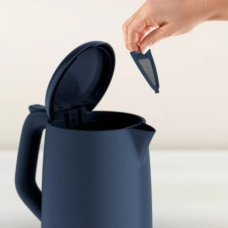 Elektriskā tējkanna Tefal KO2M0410 — 1,7 L, 2400 W, zila, ūdens līmeņa indikators, pretkaļķa filtrs
