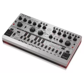 Behringer TD-3-MO-SR Analogais sintezatora bass līnija