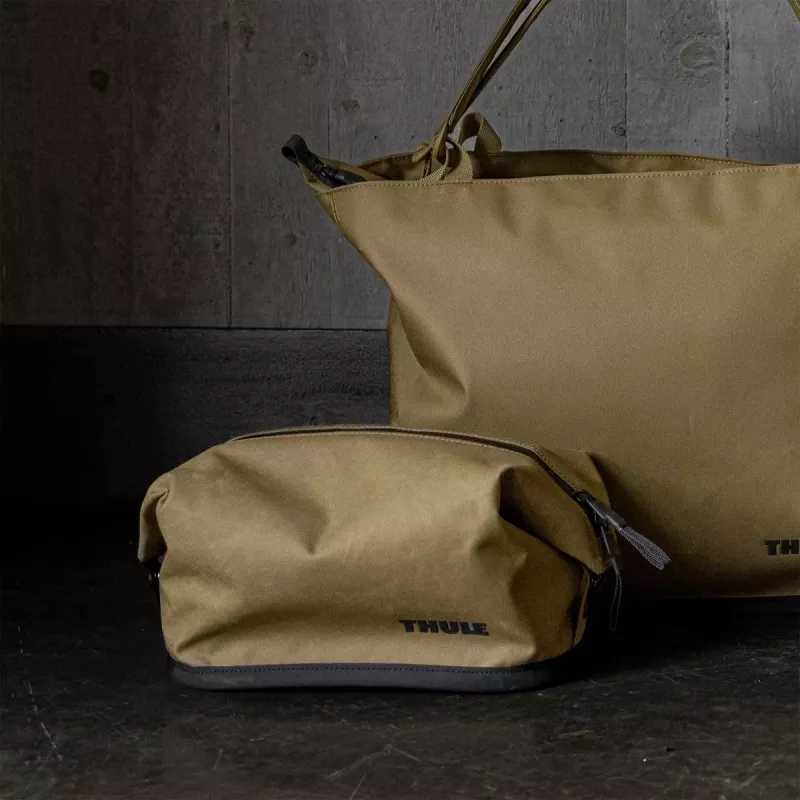 Thule 5437 Aion kosmētikas soma melna