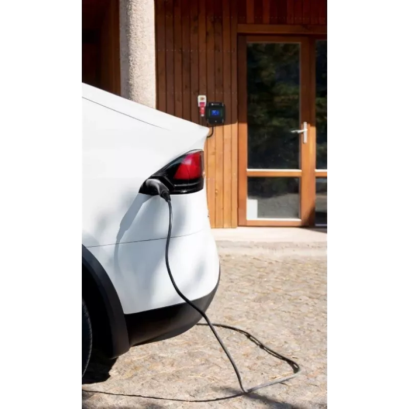 Wallbox DEFENZO Pro AC22 DEF1017 22 kW Type 2 elektromobiļa lādētājs
