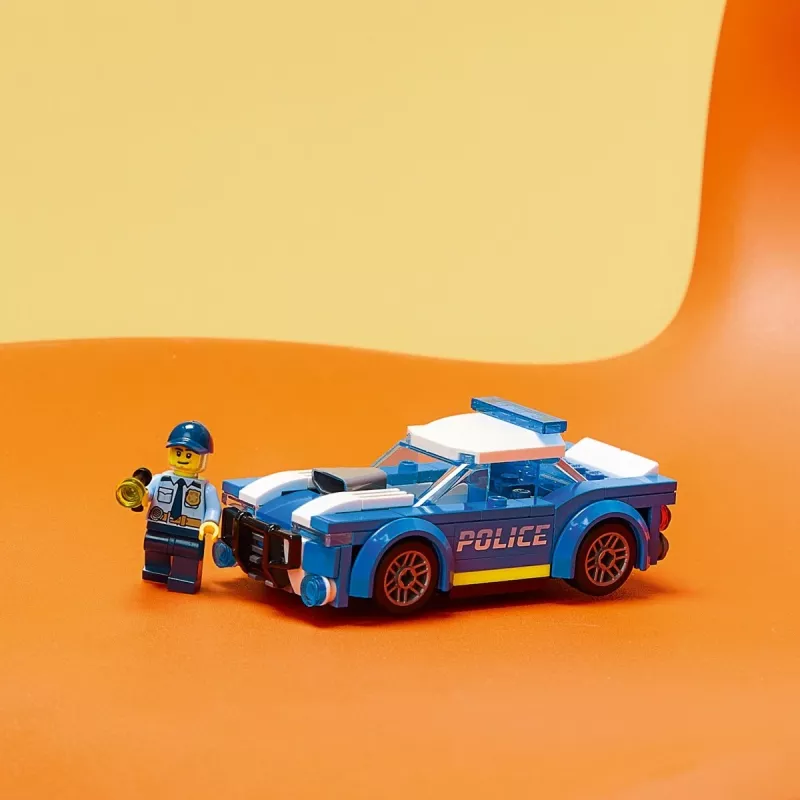 LEGO 60312 City Police Car rotaļlieta bērniem 5+ gadi ar policista minifigūru neliela dāvana Adventures sērija pakaļdzīšanās transportlīdzeklis būvēšanas komplekts Single