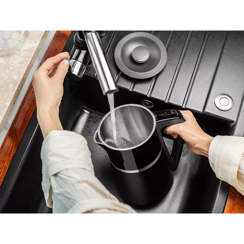 Elektriskā tējkanna LAFE 1.7L 2200W melna