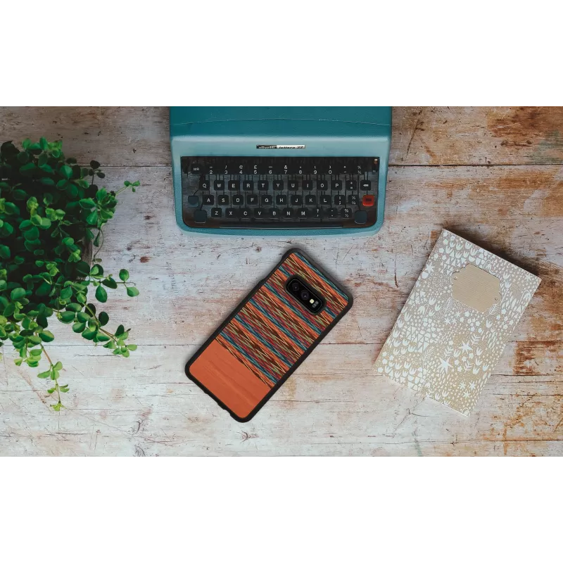 man and wood viedtālruņa maciņš Galaxy S10e — brūns rūtains ar melnu apdari