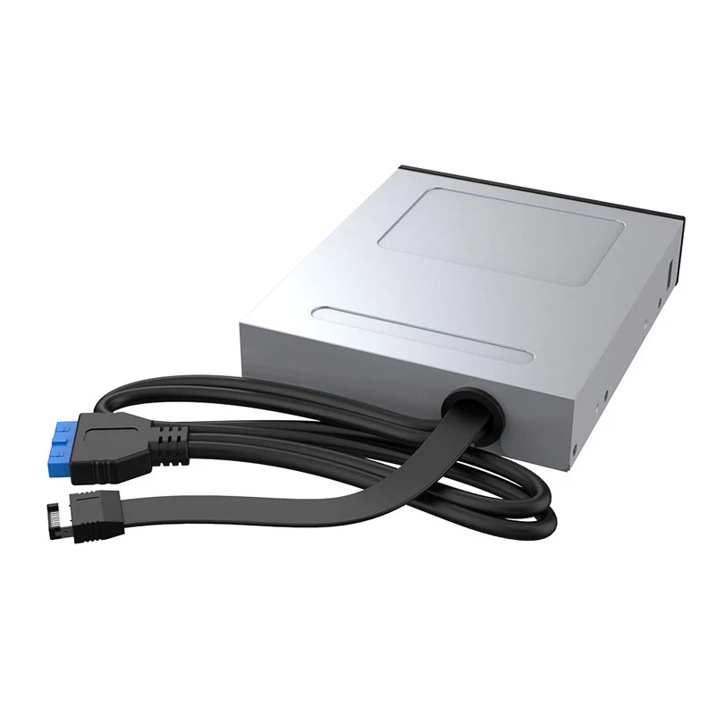 Akasa USB 20 Gbps Type-C panelis ar diviem 5 Gbps Type-A portiem