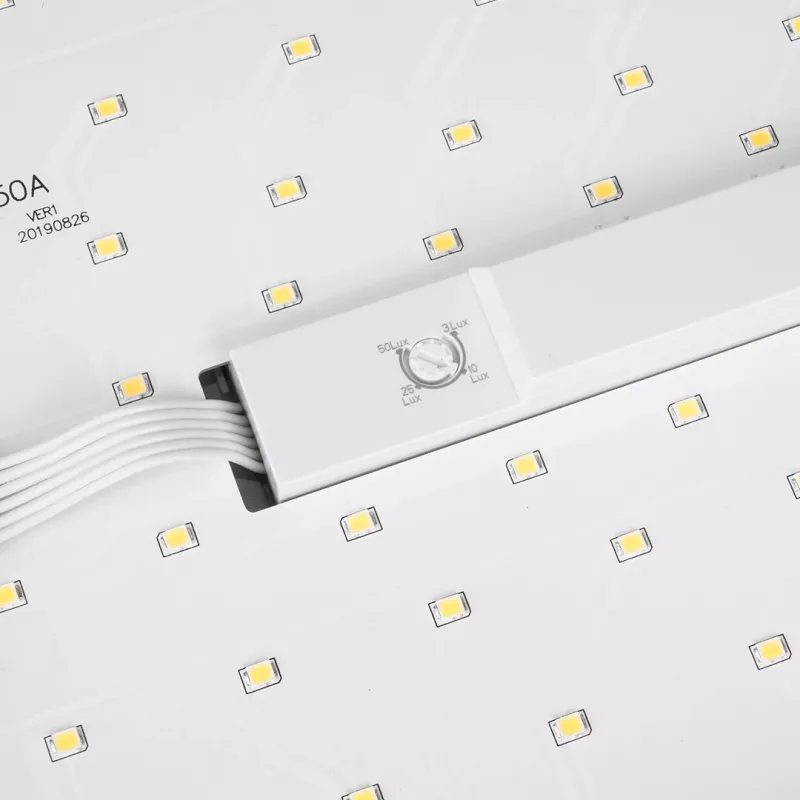 LED galda lampa MACLEAN MCE292W ar kustību sensoru, 950 lm, balta