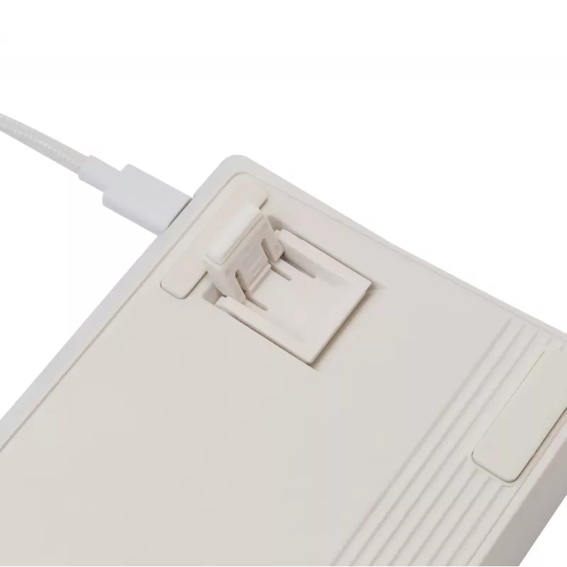 Vadu mehāniskā tastatūra White Shark Shinobi-2 (GK-004211) — ASV izkārtojums, sarkanie slēdži, balta