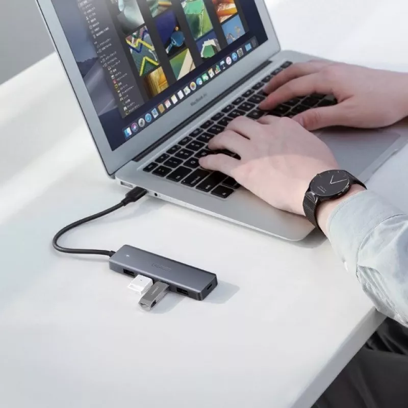 Ugreen Hub 4-in-1 USB-C adapteris uz 4× USB 3.0 + USB-C pelēks