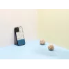 Telefona maciņš man and wood iPhone 12 / 12 Pro — zils zieds uz melna