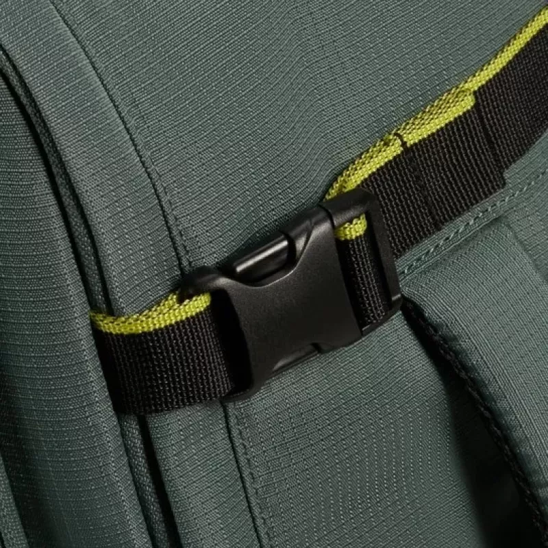 Pārnēsājama mugursoma American Tourister Take2Cabin MS Wizz Air aviokompānijai - tumši zaļa