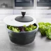 Salātu centrifūga GEFU Rotare kloķa rokturis, ietilpība 3 L, plastmasas korpuss, melna/balta, mazgājama trauku mašīnā