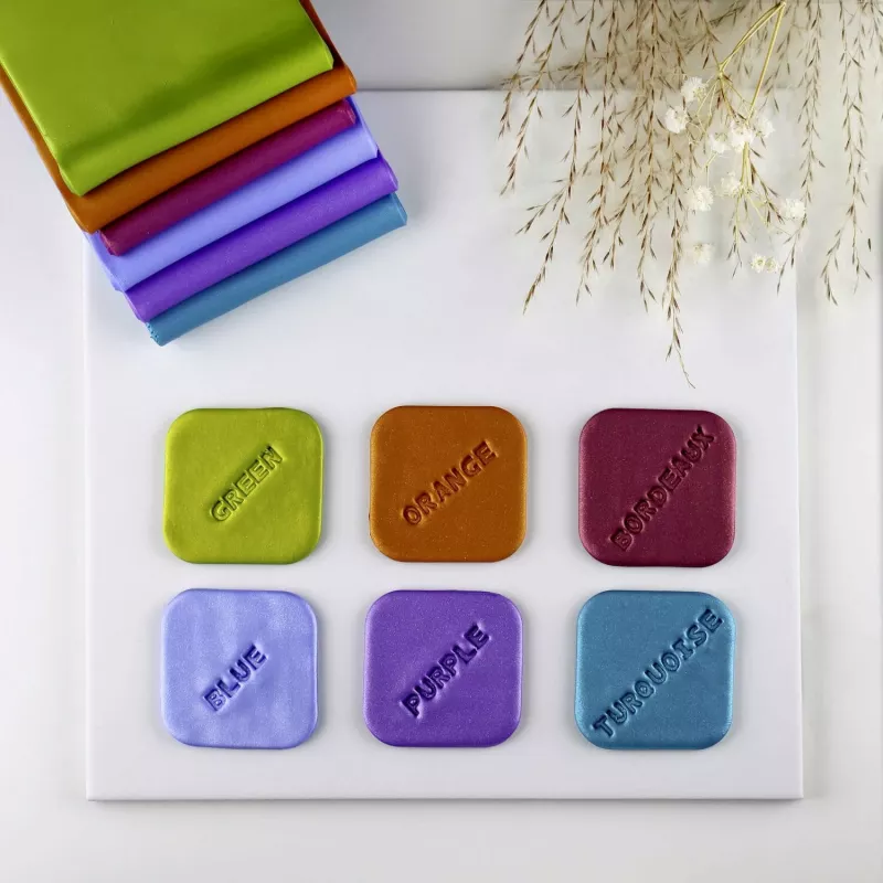 Modelējamais māls Staedtler FIMO 8010 Metallic violeta 57 g