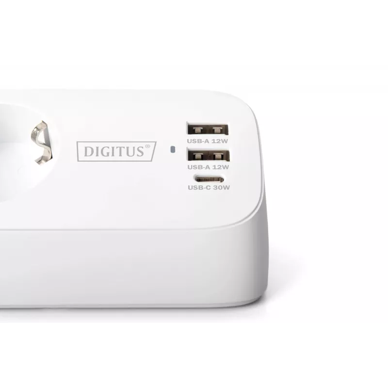 Strāvas sadalītājs DIGITUS 3-vietīgs ar 2×USB-A un 1×USB-C, 3 maiņstrāvas rozetes tips E/F, 1,5 m kabelis, balts